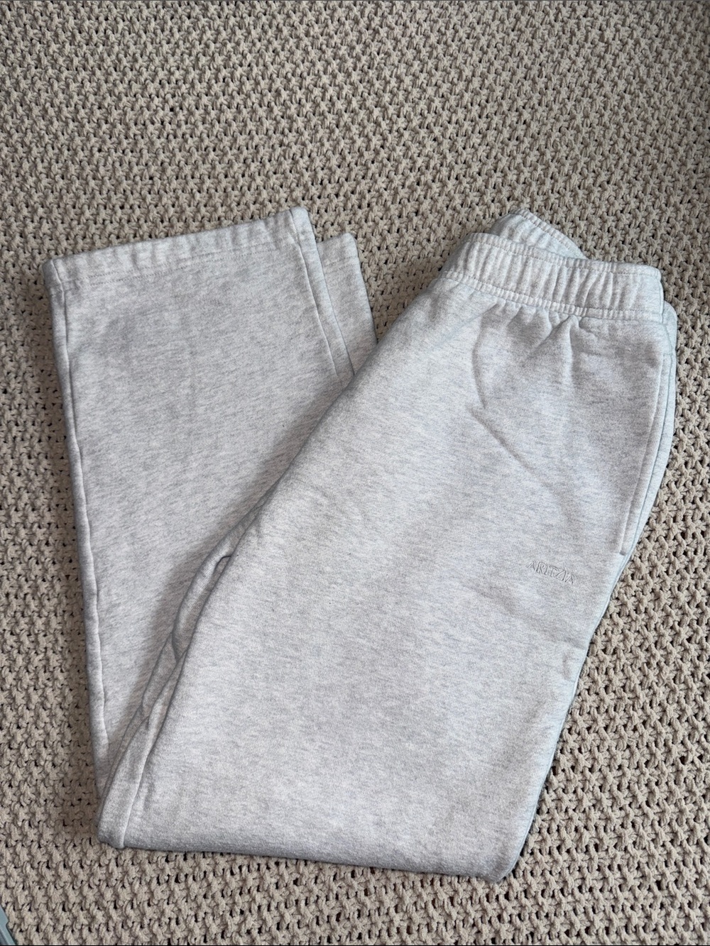 ARITZIA Mega Fit Cozy Fleece Pants, size XXS Like new!
